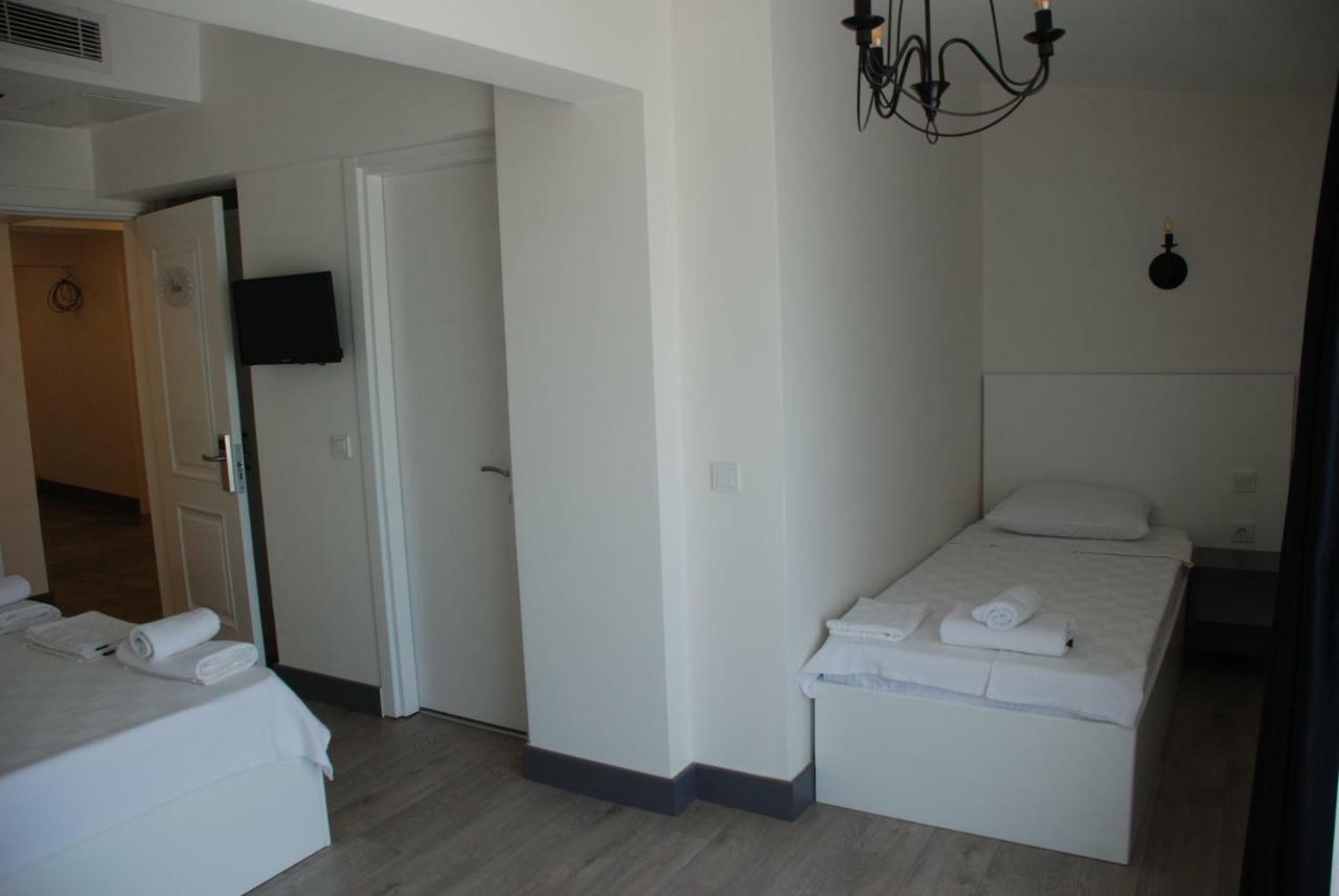 Victoria Hotel And Lounge Фоча Экстерьер фото